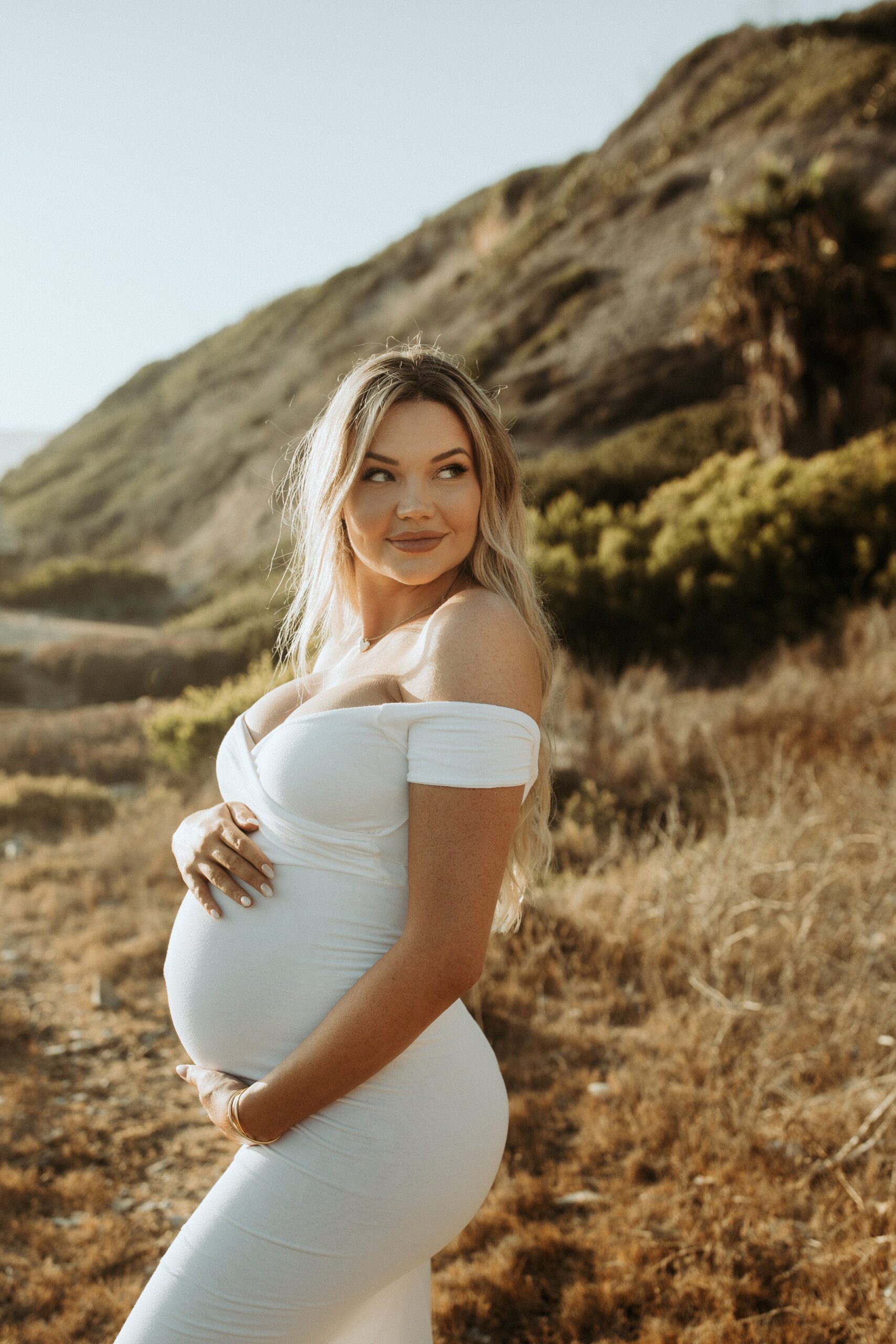 nuture-baby-photography-maternity-beach-session56.jpg