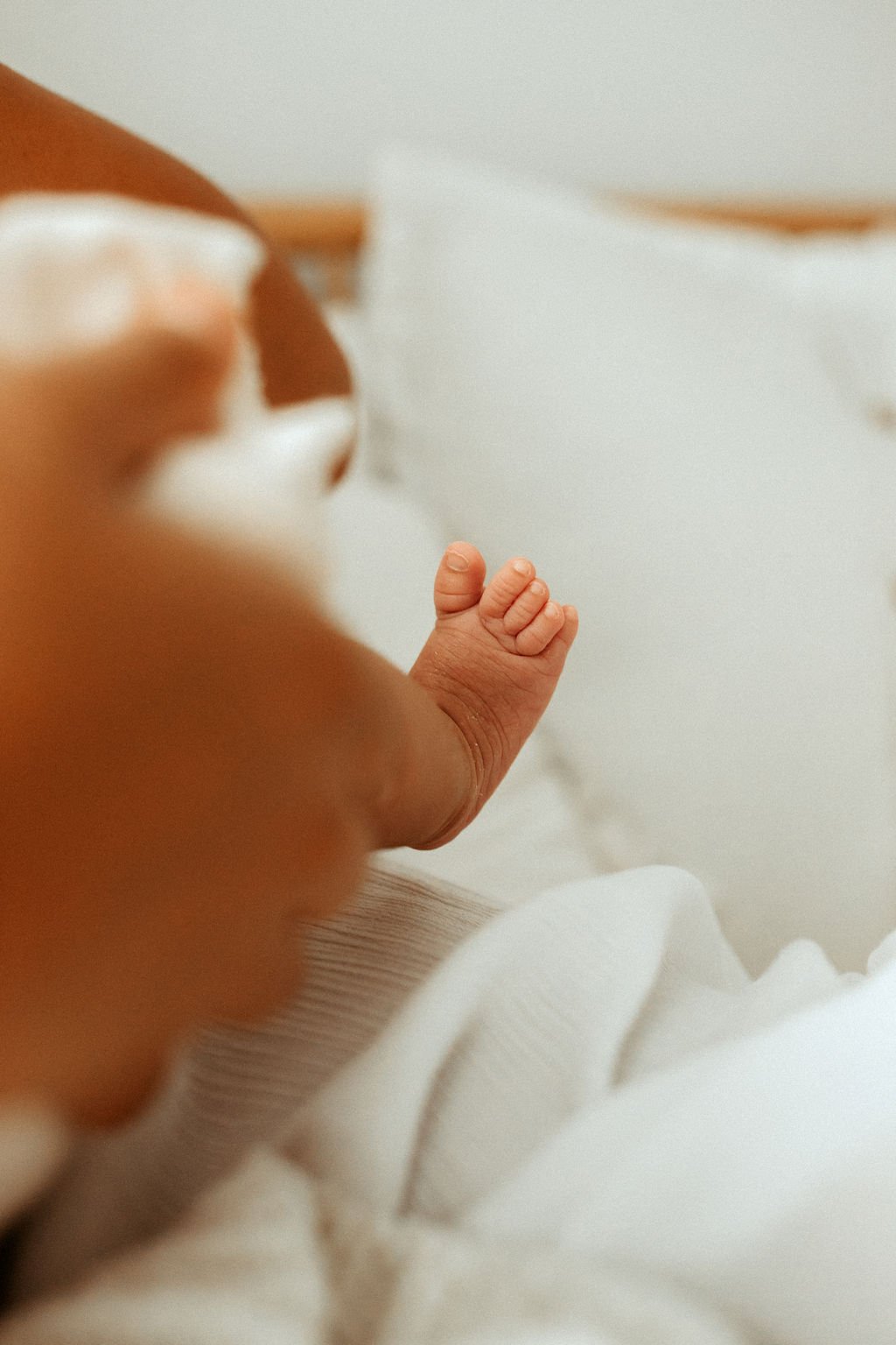 newborn toes, newborn photography