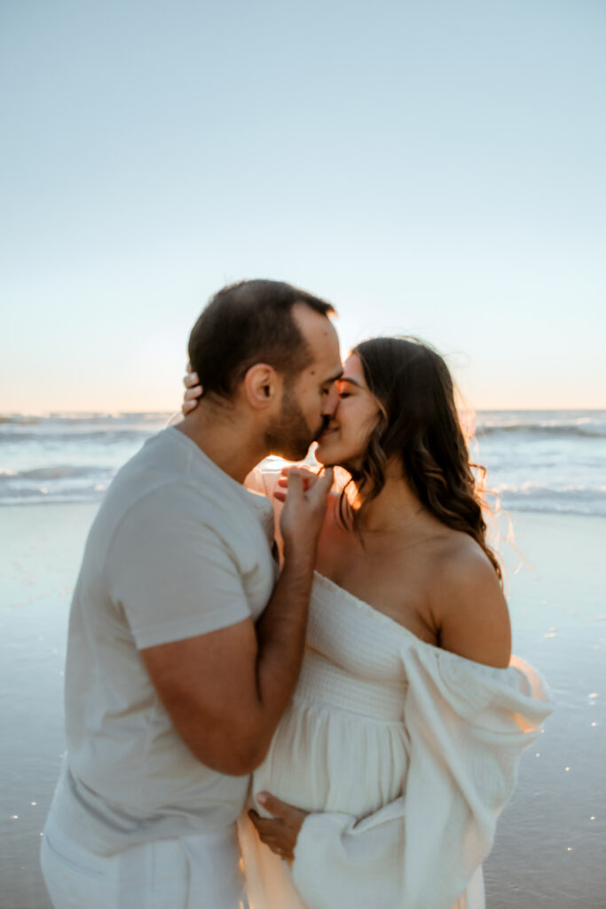 LA Beachy Maternity Session